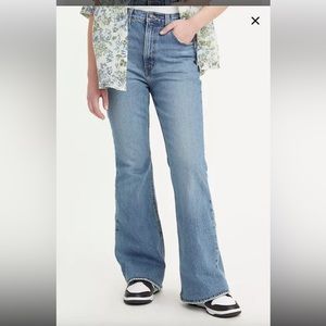 Levi’s 70'S HIGH FLARE WOMEN'S Denim JEANS Super high rise Flare wide 33x32 NWT